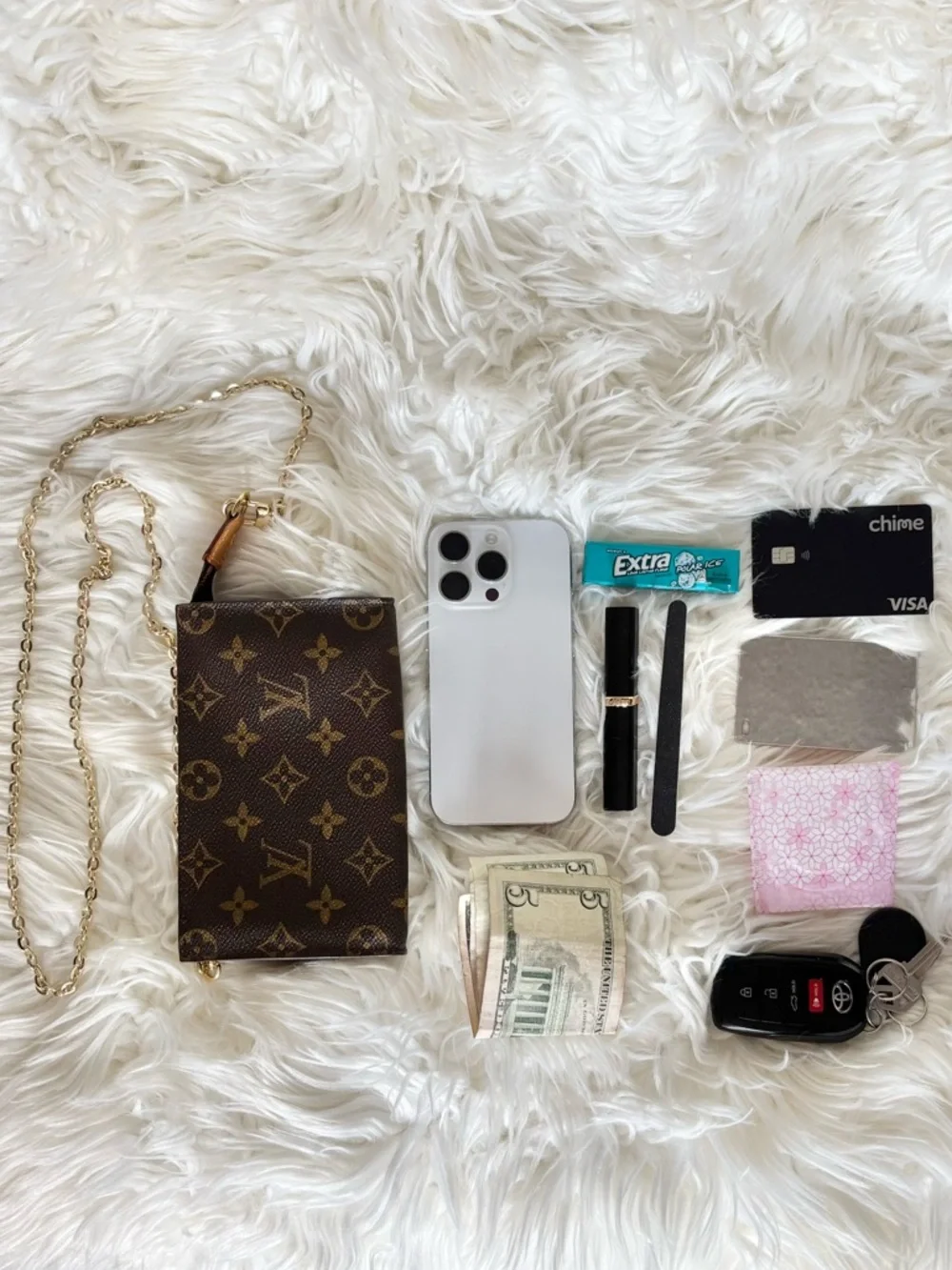 ✨🤎 Louis Vuitton 🤎✨ Pochette Monogram Canvas w/Chain Strap +FREE INSERT - Picture 7 of 8